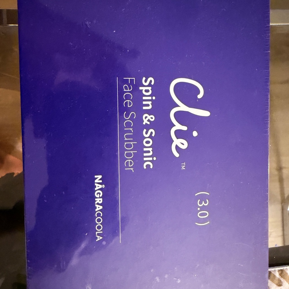 Clie Purple Facial Care Box